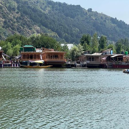 Aristotle Group Of Houseboats & Transportation 호텔 Srīnagar 외부 사진
