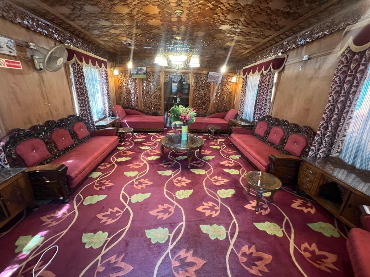 Aristotle Group Of Houseboats & Transportation 호텔 Srīnagar 외부 사진